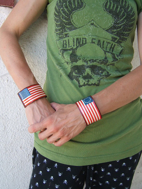 flag-cuffs-from-book-cover1