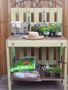 Pallet Potting Table