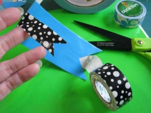 how to make Duck tape pennant banners