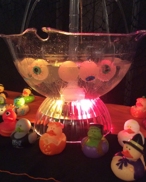 floating-eyeballs-in-drink-fountain