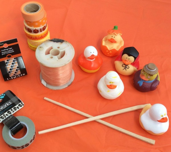 halloween-rubber-ducky-fishing-game