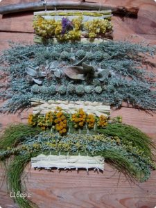 How to weave with plants – Recycled Crafts