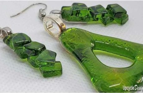 melt glass bottles in microwave